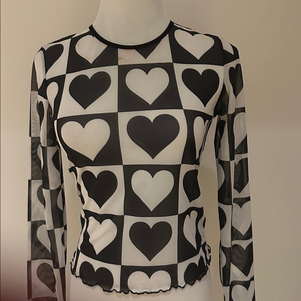 dELiA*s Black and White Heart Long Sleeve top and skirt